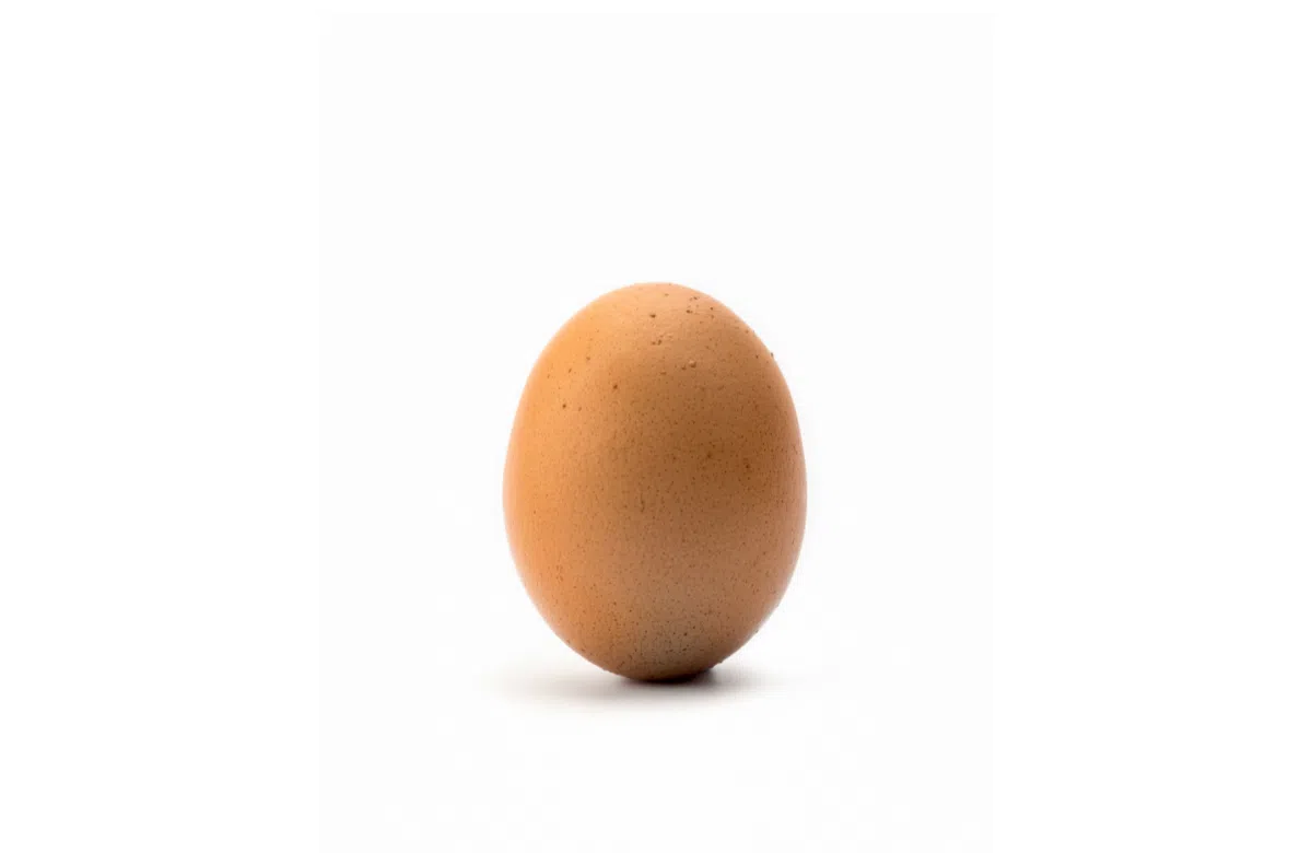 Trứng gà là một thực phẩm giàu giá trị dinh dưỡng. Vậy 1 quả trứng gà bao nhiêu calo?
